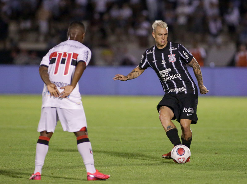 Soi kèo chấp phạt góc Botafogo RJ vs Corinthians